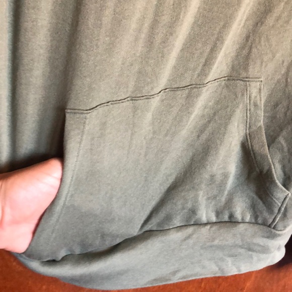 PINK Victoria’s Secret Pullover 1/2 Zip! 😍 - Picture 5 of 8